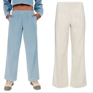 Aritzia TNA white corduroy pants!